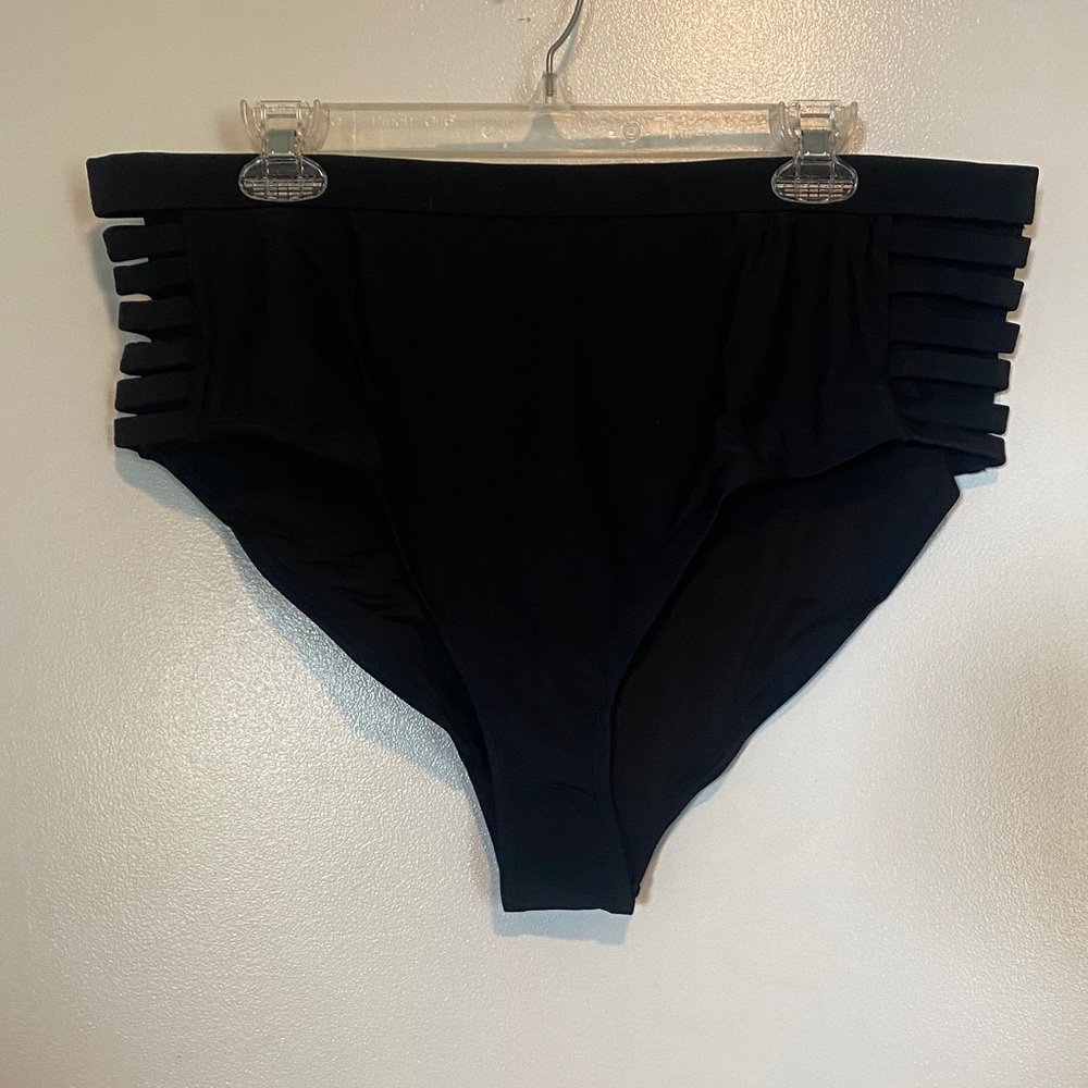 Forever 21 Plus Black Swimwear